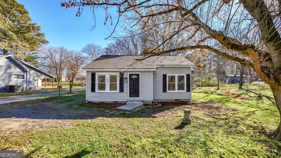 562 Highland Avenue, Summerville, GA 30747 - #3
