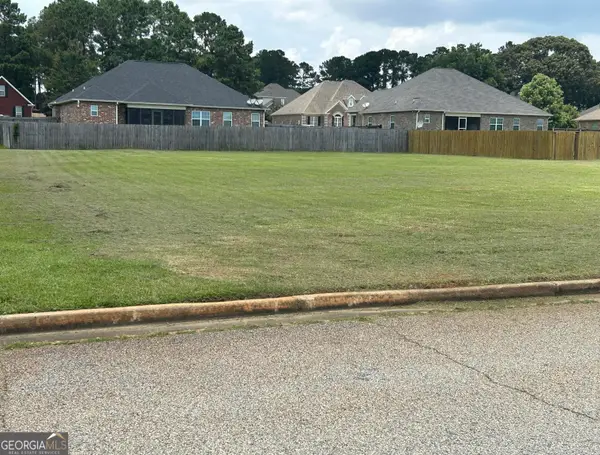 145 Addington Drive, Kathleen, GA 31047