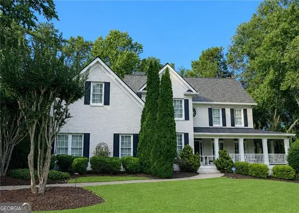 705 Clubside Drive, Roswell, GA 30076