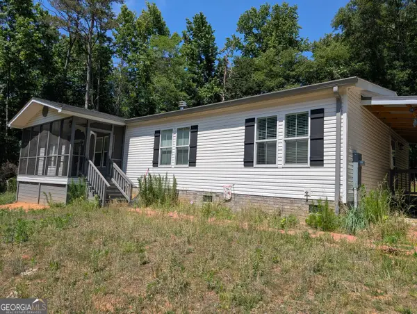 72 Farm Ln, Royston, GA 30662