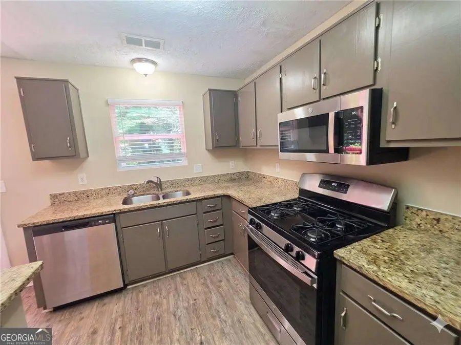 880 Highland Terrace Ne, Marietta, GA 30066 - #2