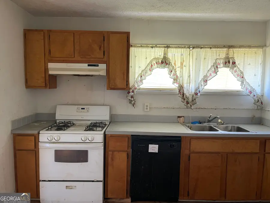 486 Denham Street, Riverdale, GA 30274 - #3