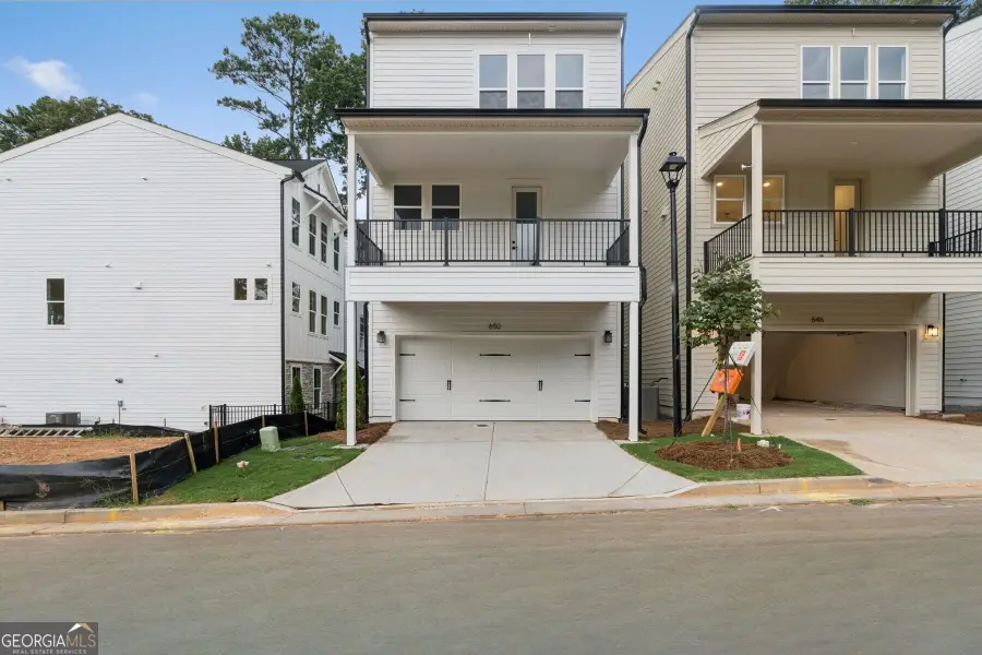 650 Memphis Drive, Scottdale, GA 30079 - #2