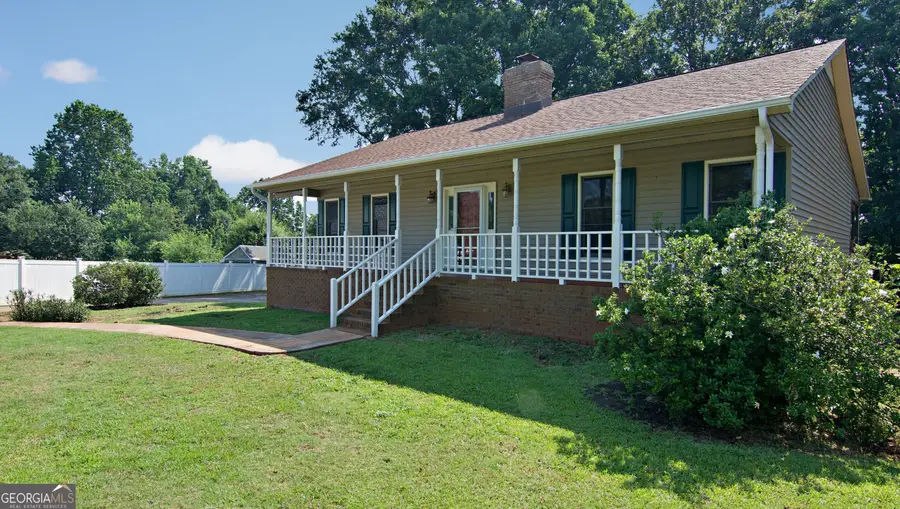 108 Windy Point N, Townville, SC 29689 - #3