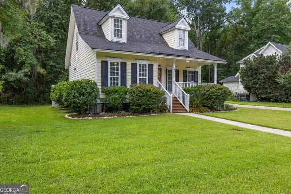 105 Cottage Court, Richmond Hill, GA 31324