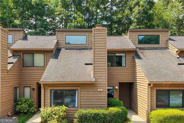 304 Parkaire Crossing, Marietta, GA 30068