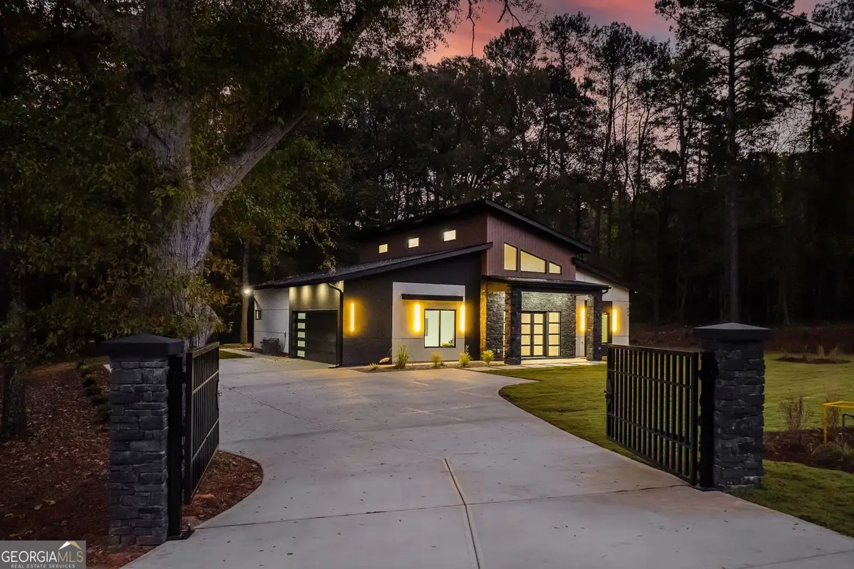 670 Loganville Highway, Winder, GA 30680 - #1