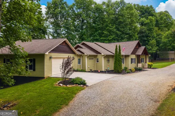 227 Dills Road, Blue Ridge, GA 30513