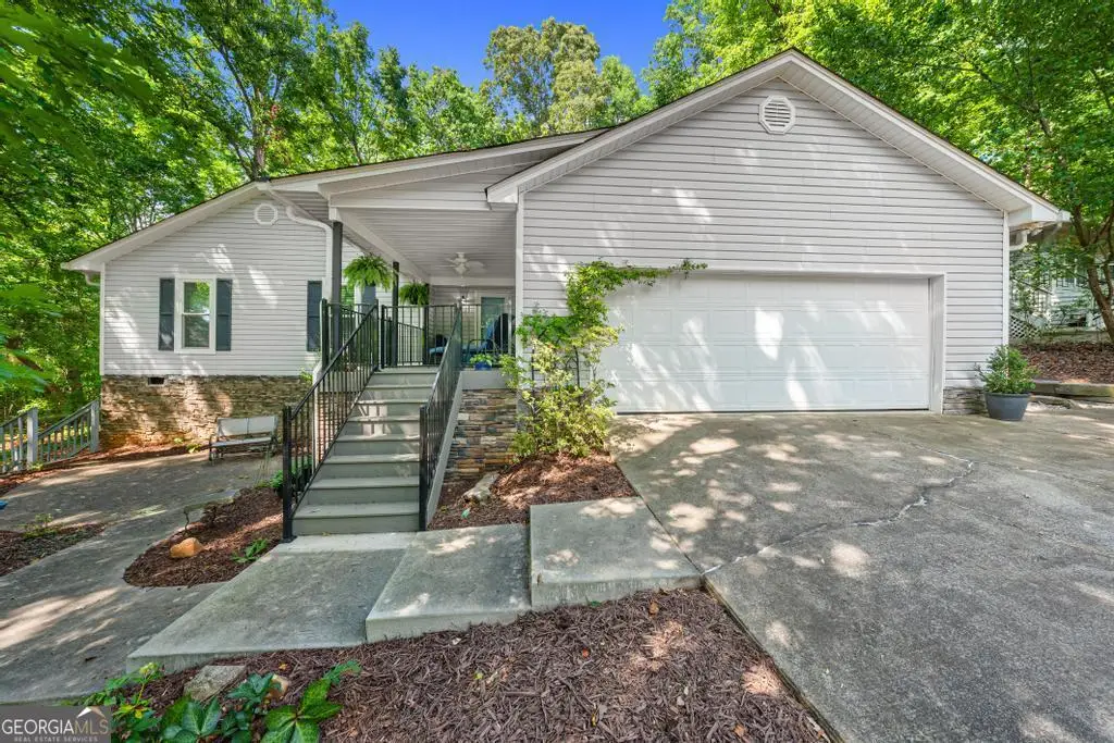 1303 South Arrowhead Drive, Westminster, SC 29693 - #1