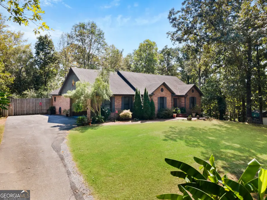 422 Ridgewood Circle, Summerville, GA 30747 - #2