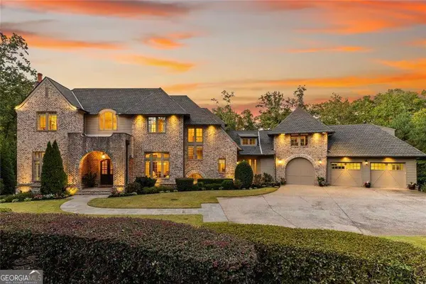 475 Heards Ferry, Atlanta, GA 30328