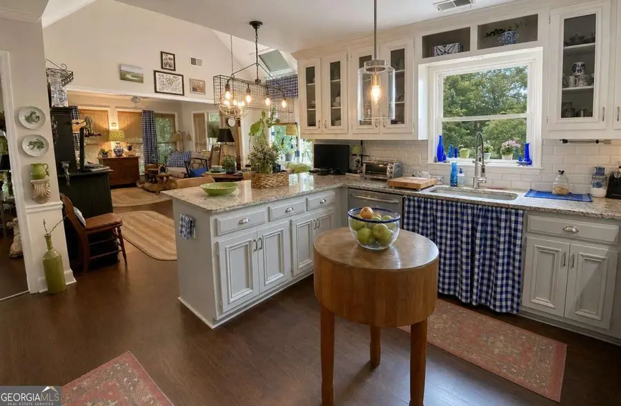 4380 Dunmore Road Ne, Marietta, GA 30068 - #3