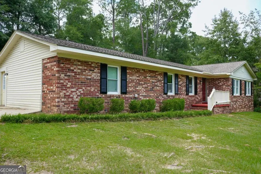 307 Pinewood Drive, Dublin, GA 31021 - #3