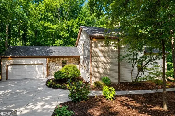 8760 S Mount Drive, Alpharetta, GA 30022