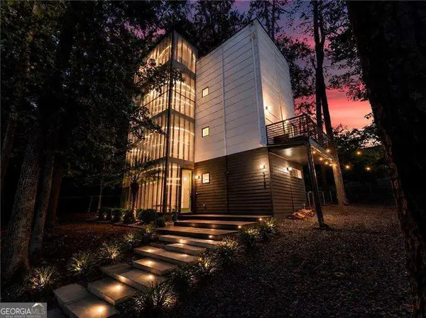 5724 Kayron Drive, Atlanta, GA 30328