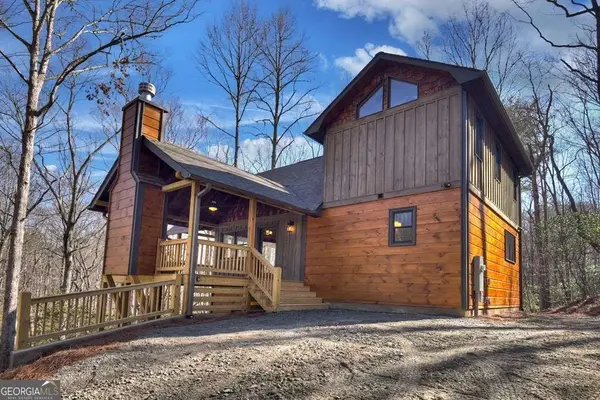 811 Magnums Trail, Blue Ridge, GA 30513