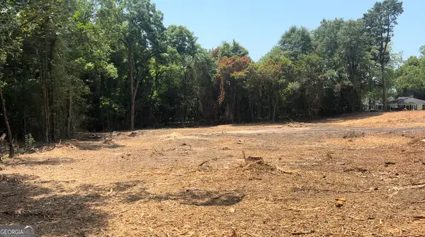 3077 Dempsey Ave., Macon, GA 31204