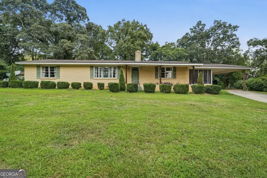 264 School Street, Gillsville, GA 30543 - #2
