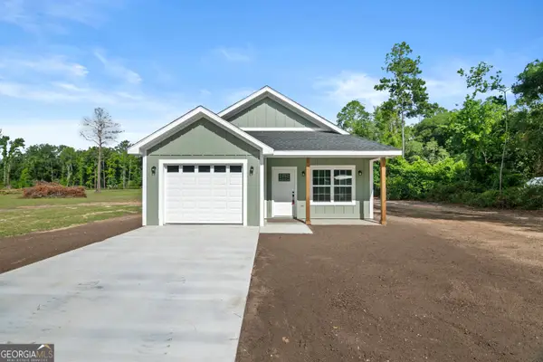 93 Riverside Drive, Jesup, GA 31545