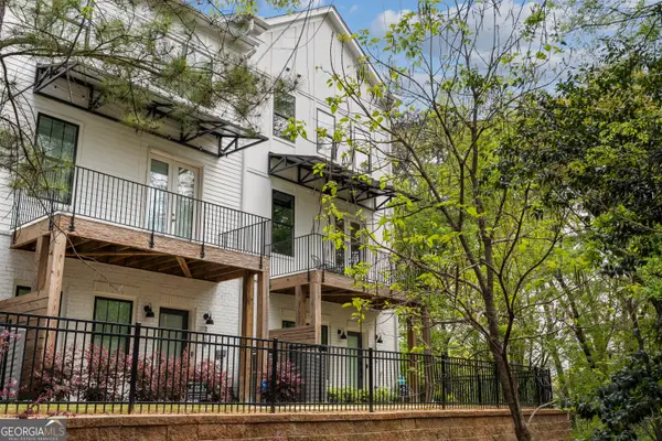 2004 Oak Lane Nw, Atlanta, GA 30318