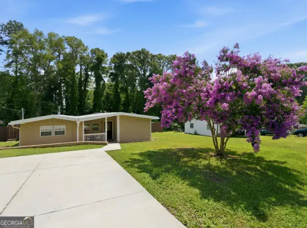 864 Chrysler Avenue Se, Smyrna, GA 30080