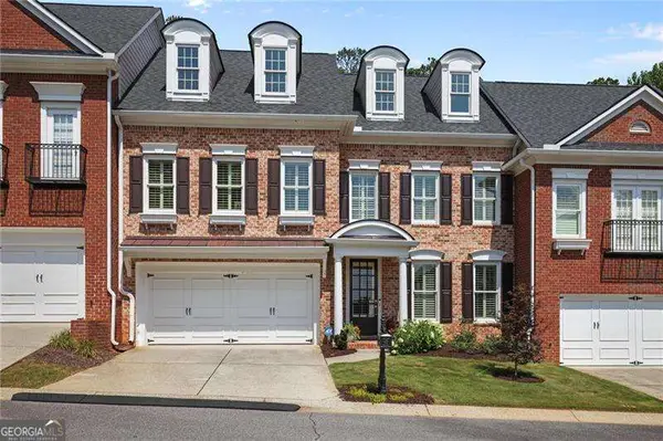 3008 Village Green Circle, Roswell, GA 30075