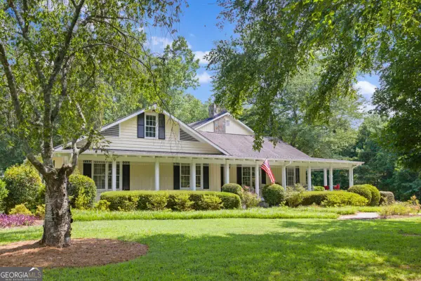 2324 E Cherokee Drive, Woodstock, GA 30188