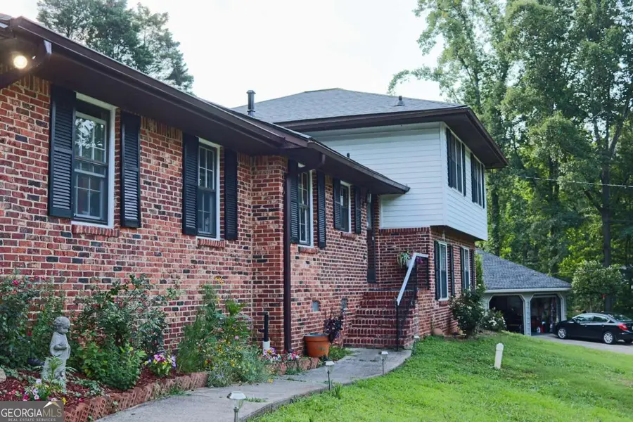 753 Brookwood Terrace Sw, Lilburn, GA 30047 - #2