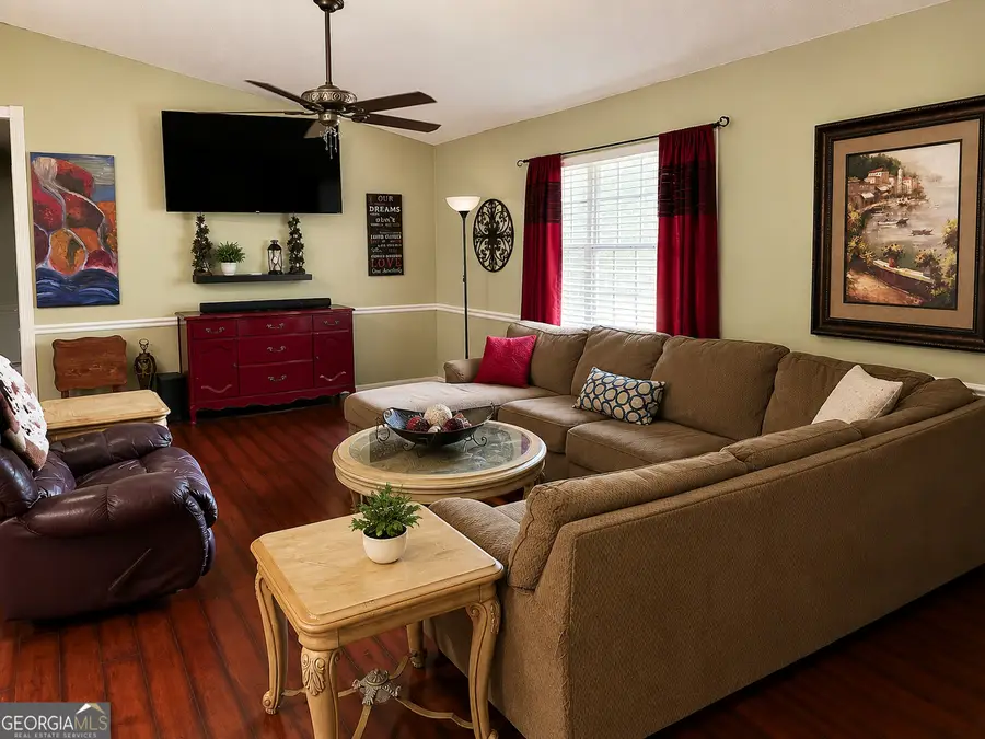 135 Brandon Street, Baxley, GA 31513 - #2