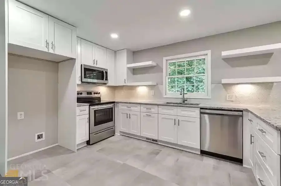 599 Holly Drive, Gainesville, GA 30501 - #3