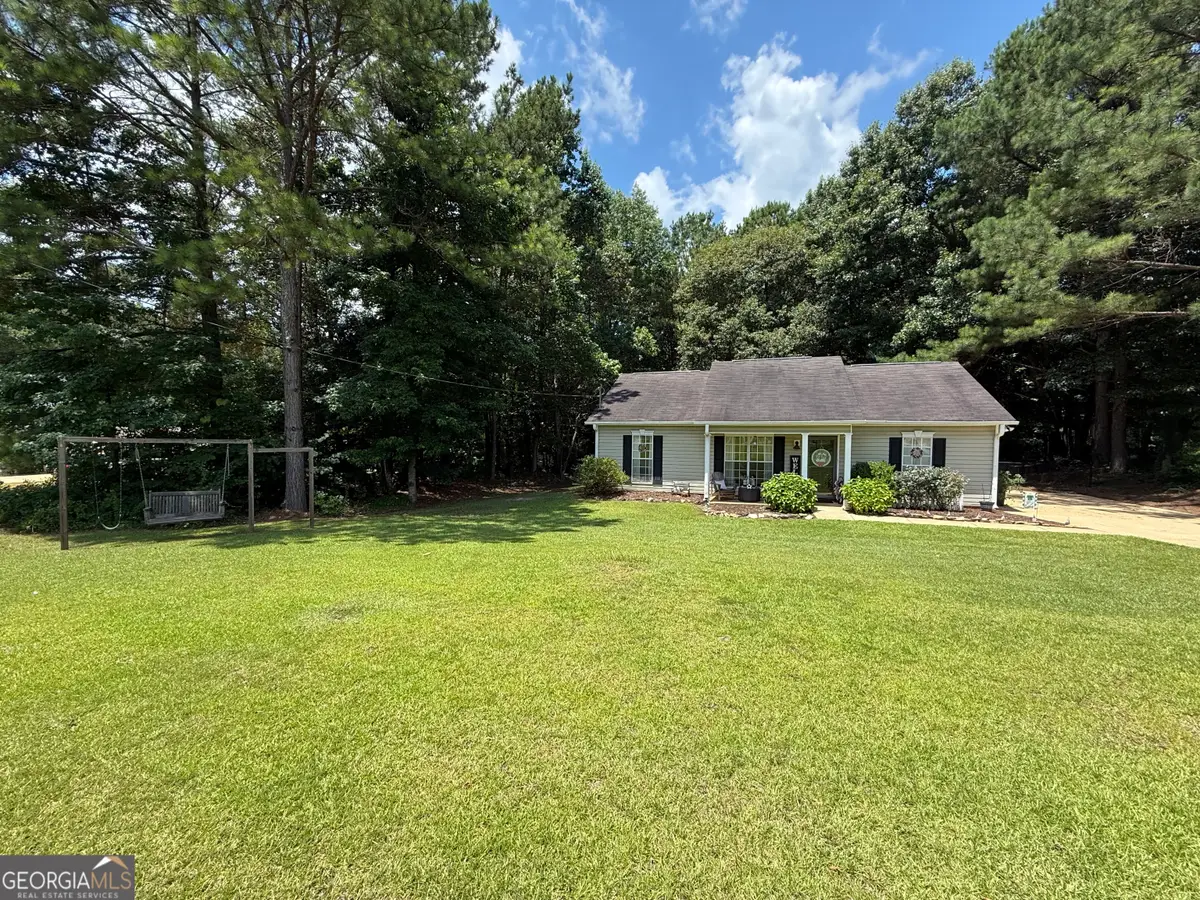 425 Hampton Green Drive, Lagrange, GA 30240 - #1