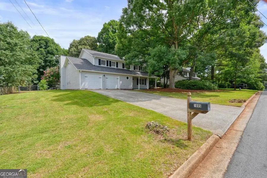 1695 Ridgeway Drive, Lawrenceville, GA 30044 - #3