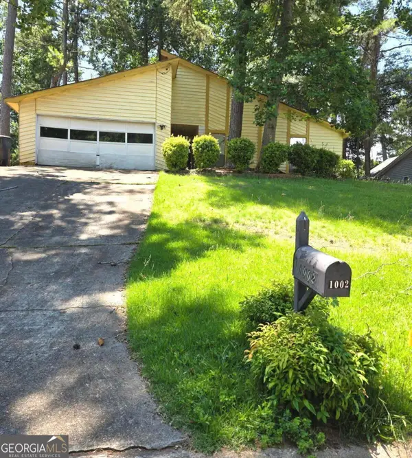 1002 NW Tahoe Trail Nw, Lilburn, GA 30047