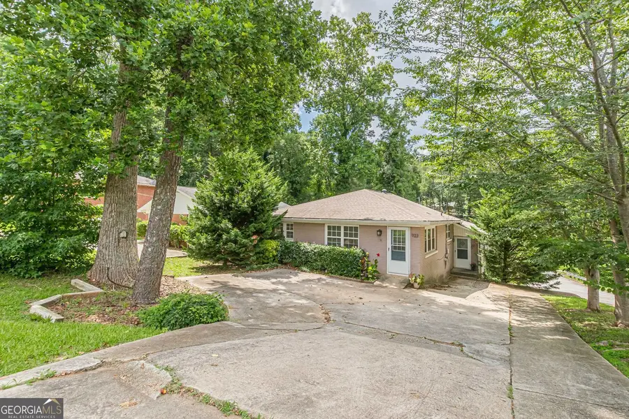 1121 Glendale Drive, East Point, GA 30344 - #2