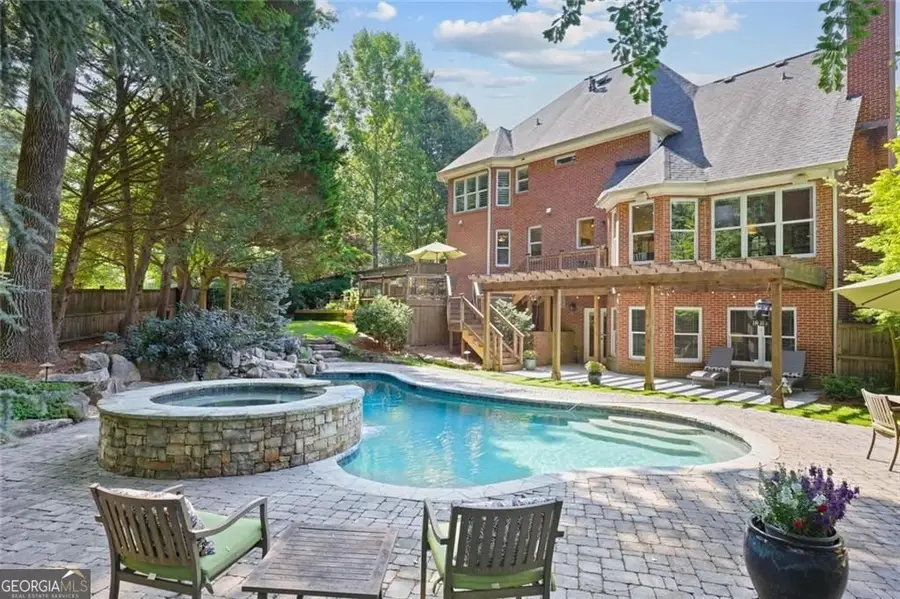 5001 Redcliff Court, Dunwoody, GA 30338 - #2
