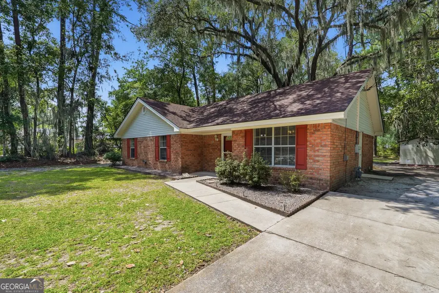107 E Mills Avenue, Hinesville, GA 31313 - #3