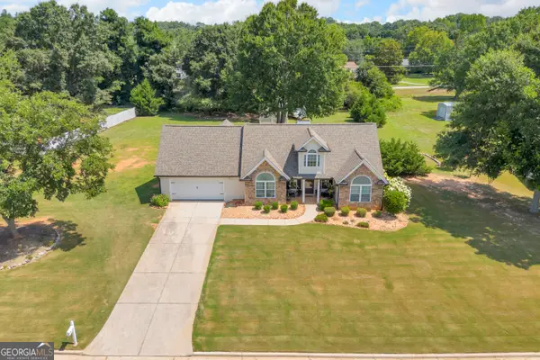 521 Annslee Lane, Loganville, GA 30052