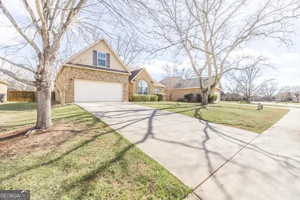 202 Greythorne Drive, Kathleen, GA 31047