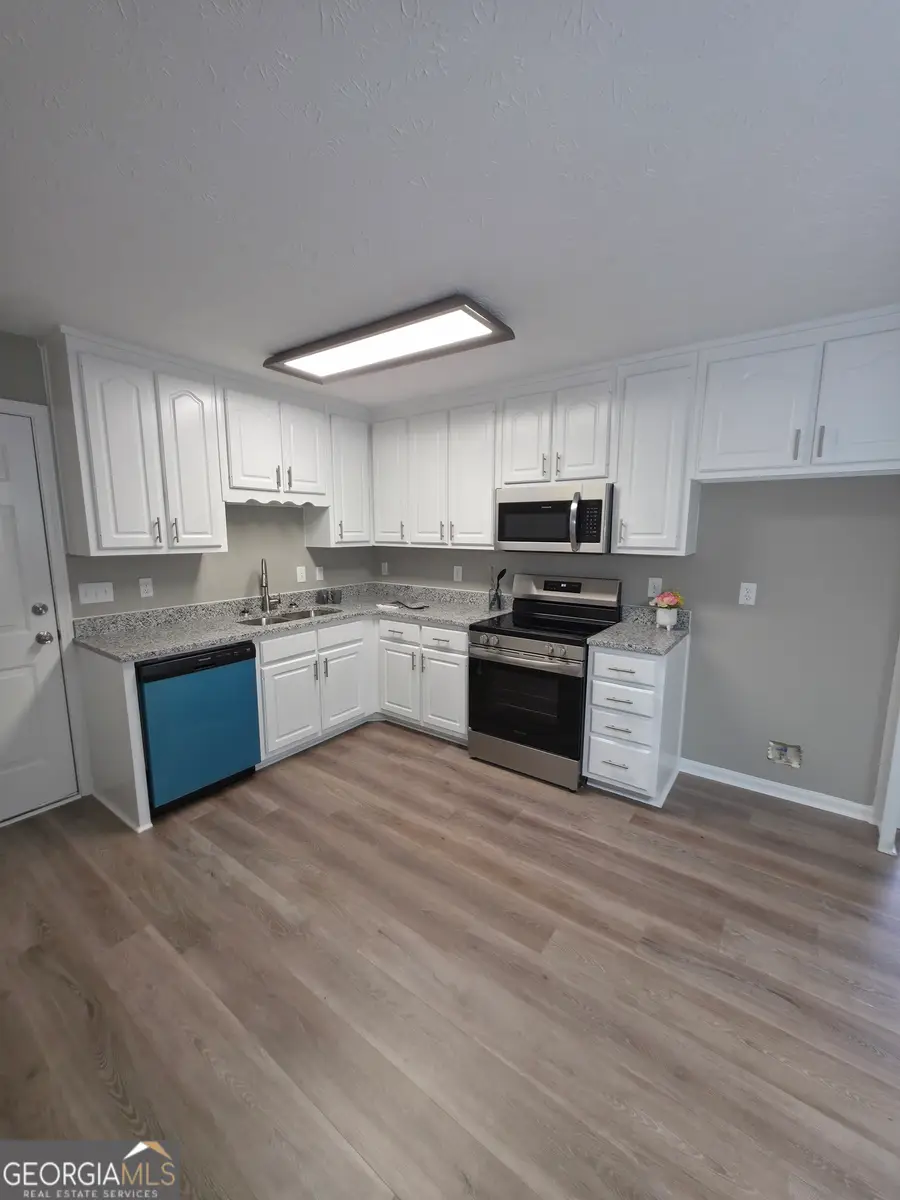 160 Williamsburg Way, Winder, GA 30680 - #3