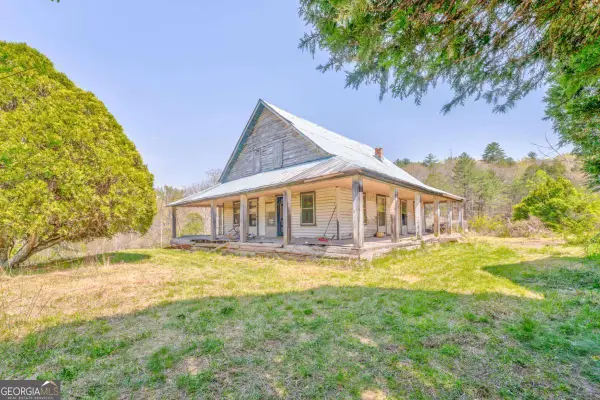 365 Waters Road, Mccaysville, GA 30555