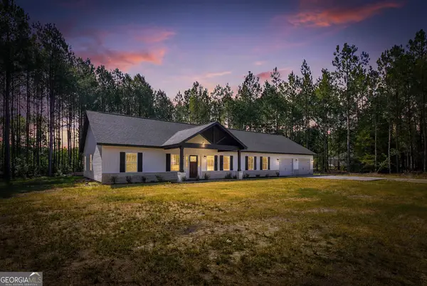 7299 Manningtown Road, Jesup, GA 31546