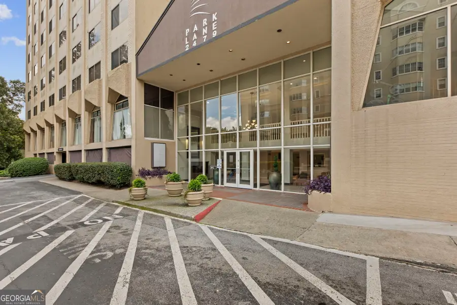 2479 Peachtree Road Ne #APT 1716, Atlanta, GA 30305 - #3