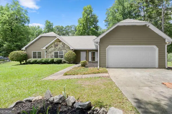 5015 Logans Run, Loganville, GA 30052