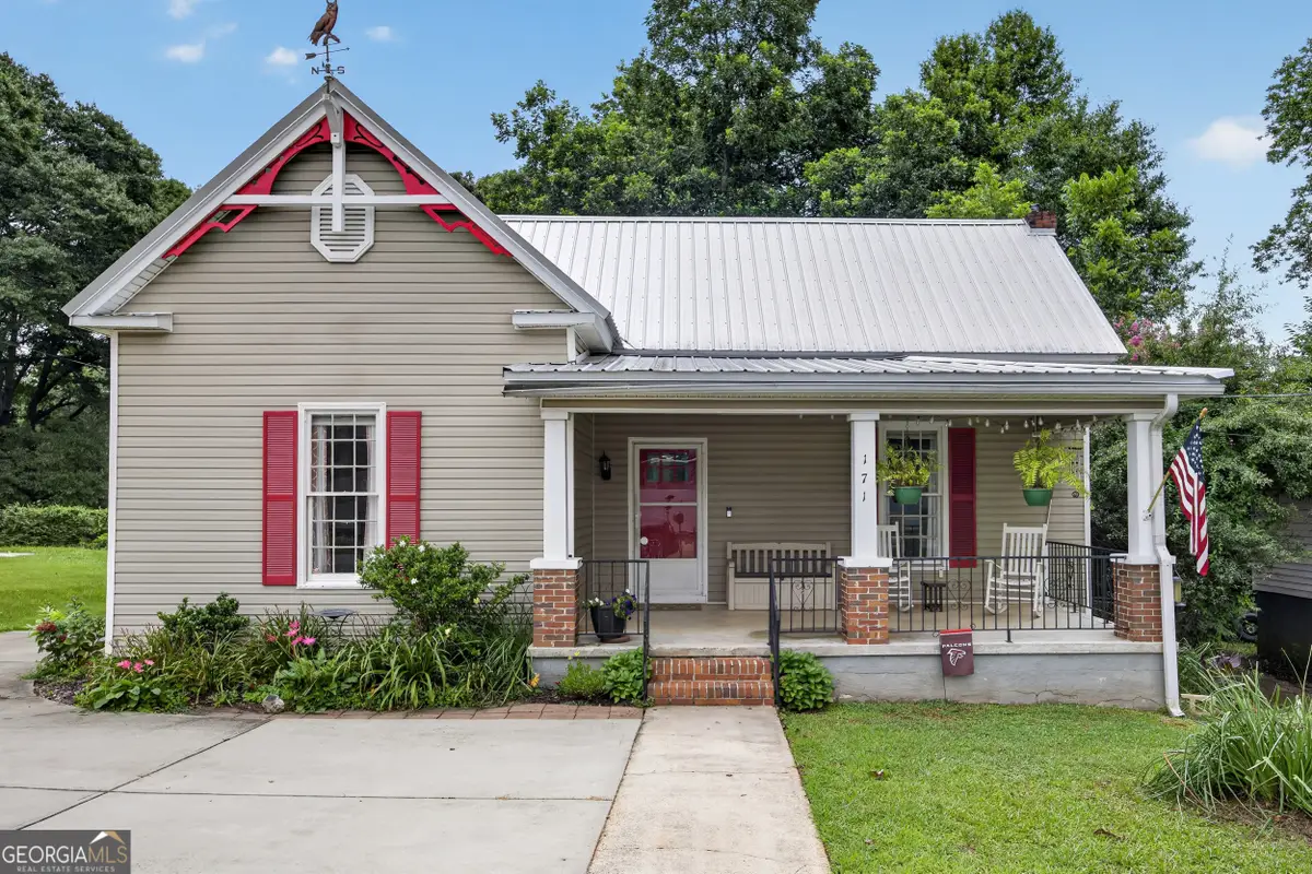 171 NE Broad Street, Fairburn, GA 30213 - #1