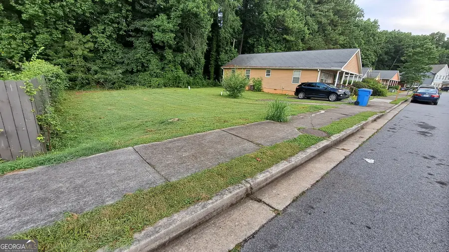 1989 Thomasville Estate Drive Se, Atlanta, GA 30315 - #2