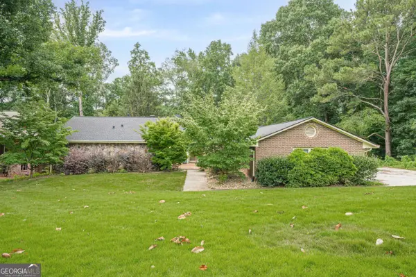 115 Farmstead Lane, Roswell, GA 30075