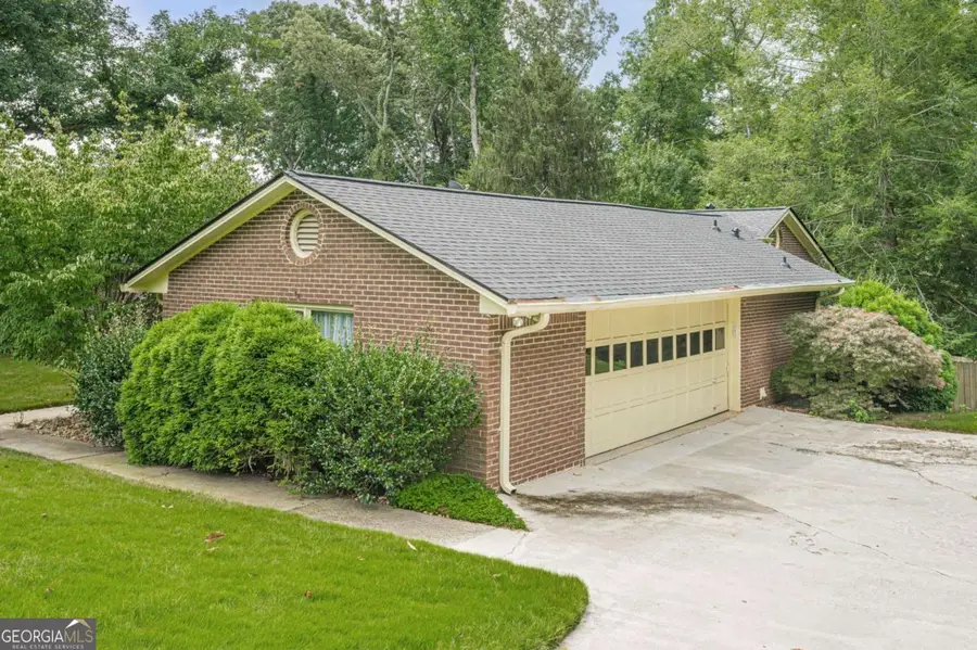 115 Farmstead Lane, Roswell, GA 30075 - #2