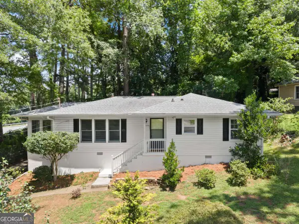 220 Woods Drive Ne, Marietta, GA 30060