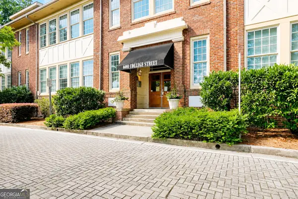 600 College Street #203, Hapeville, GA 30354