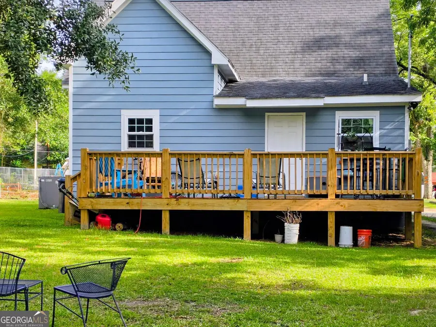 307 W Orange Street, Fitzgerald, GA 31750 - #3